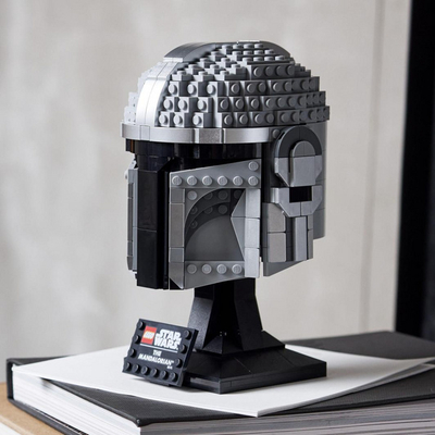 Set LEGO Star Wars, helmetë Mandalorian, 584 pjesë