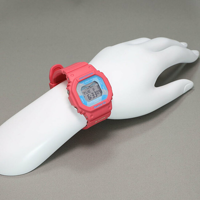 Orë për meshkuj Casio G-Shock, e kuqe