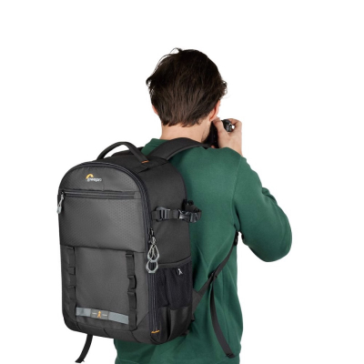 Çantë shpine për kamerë Lowepro Adventura BP 300 III