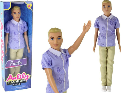 Kukull çun Leantoys Paulo, flokë biond, këmishë blu me vija