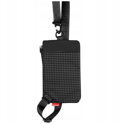 Çantë crossbody Skinarma Jager, me rrip qafe, e zezë