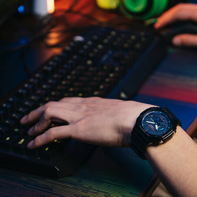 Orë dore për meshkuj G-Shock Original Carbon Core, e zezë