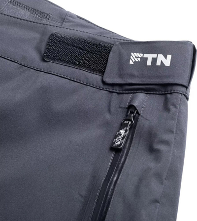 Pantallona për jashtë FITANU FTN Pro Pants W Sympatex, që s’i futet uji, për goca, të zeza