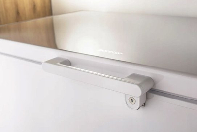Friz horizontal Gorenje FH30EAW, ekran LED, i bardhë