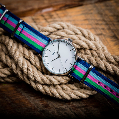 Orë dore Timex Weekender TW2P91700