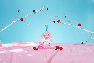 Shkumë për vaskë Bubble T CosmeticsFrozen Winter Berries Christmas Tree, 150 g