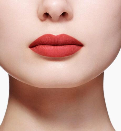 Rimbushje balsam buzësh DIOR Rouge Dior Coloured Lip Balm, me ngjyrë