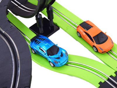 Set pistë garash Jokomisiada Track Racing RC0546, 2 makina, me telekomandë, shumëngjyrësh