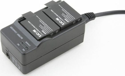 Set bateri dhe karikues SJCAM MASSA, 2x 900mAh, për SJ4000 SJ5000, i zi