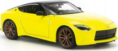 Maket makine Maisto 2023 Nissan Z, shkallë 1/24, e verdhë metalike me kulm të zi