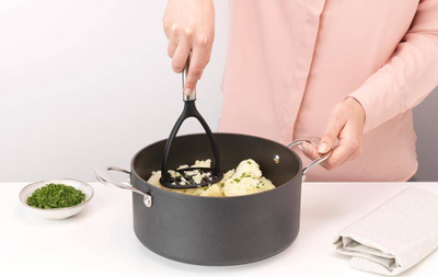 Shtypëse patatesh Brabantia Non-Stick, najlon rezistent nxehtësie, e zezë
