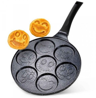 Tigan për vezë Vilde Egg Pan Black Line, 26 cm, 7 zgavra, i zi