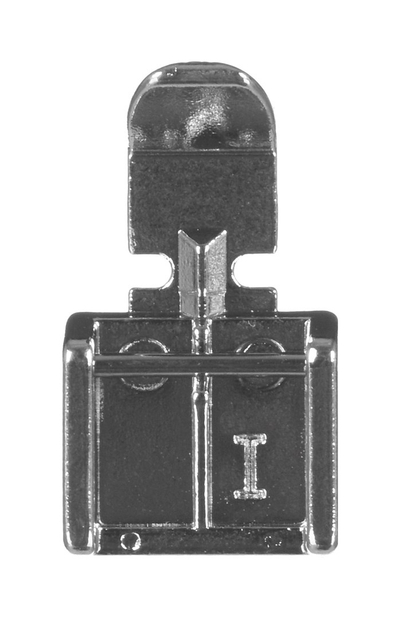 Makineri qepëse Singer M1605, 6 lloje qepjesh, dritë LED, e bardhë