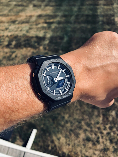 Orë dore Casio G-Shock Original Carbon Core Guard GA-2100-1AER