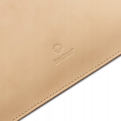 Etui laptopi Baltan MacBook Pro 14" M4, lëkurë, me zinxhir, bezhë