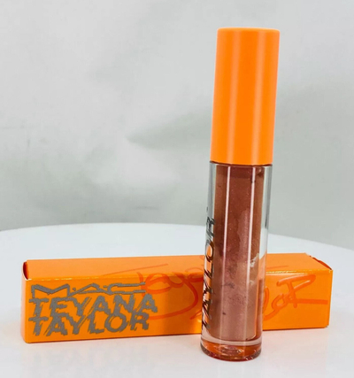 Lip gloss MAC Teyana Taylor Shiny Skirt Love Me, 3.1ml, me shkëlqim
