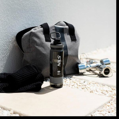 Shishe sportive pa BPA, 700 ml, tritan, me gryke që s’pikon, transparente