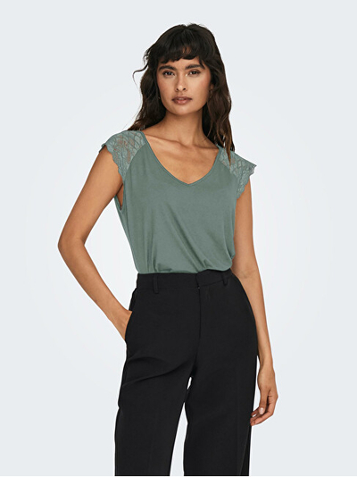 Bluzë ONLY ONLPETRA Slim Fit 15315803 Chinois Green