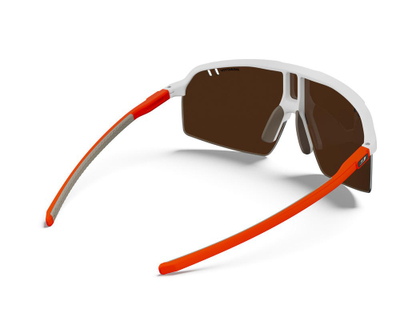 Syze sportive JULBO INTENSITY, lente reaktive të kuqe, kornizë e bardhë portokalli