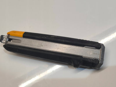 Thikë multifunksionale ToughBuilt TB H4S5 01, scraper edhe prerëse, me 5 tehe, e zezë