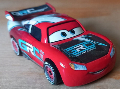 Lodër makinë Disney Pixar Cars 3 Lightning McQueen, metal die cast, shumëngjyrëshe