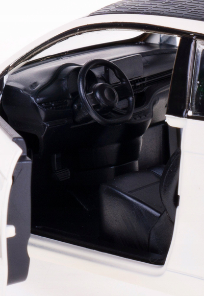 Lodër makinë Fiat 500E 1:28, pull back, dyer që hapen, ngjyrë pasteli