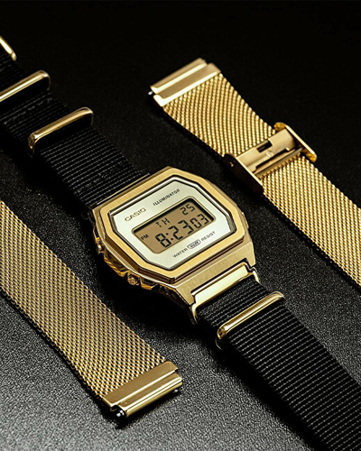 Orë digjitale Casio Vintage, e zezë/artë