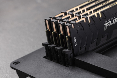 RAM меморија Kingston FURY Renegade, 16GB DDR4, 4000MT/s, RGB, црна