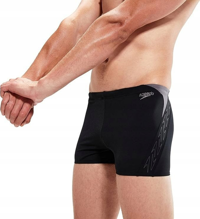 Rroba banje për burra Speedo Hyper Boom Splice, që s’i ha klori, thahen shpejt, ngjyrë e zezë