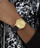 Orë dore për femra Guess Roxy GW0942L2, e zezë/artë