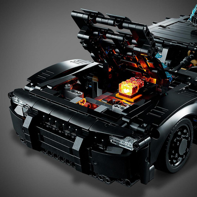 Set LEGO Technic BATMAN - BATMOBIL (42127)