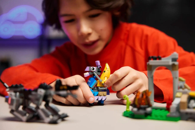 Set ndërtimi LEGO Peely's Camp 77075, lojë aventureske, shumëngjyrësh