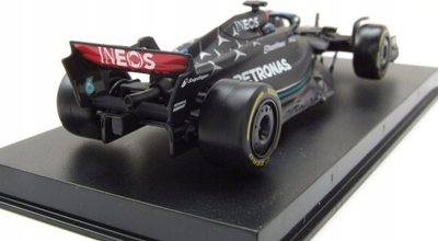 Model makine Bburago F1 Mercedes Benz W14 2023, George Russell, shkalla 1:43, i zi