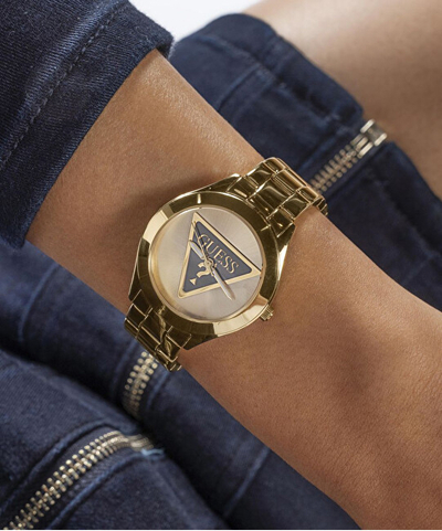 Orë për femra Guess Tri Plaque GW0675L2, e artë