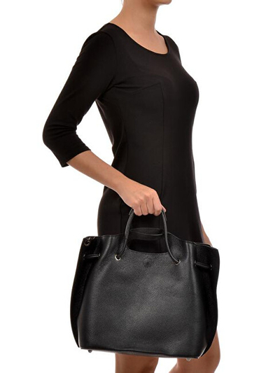 Çantë dore Mangotti SS19MG1306 , e zezë