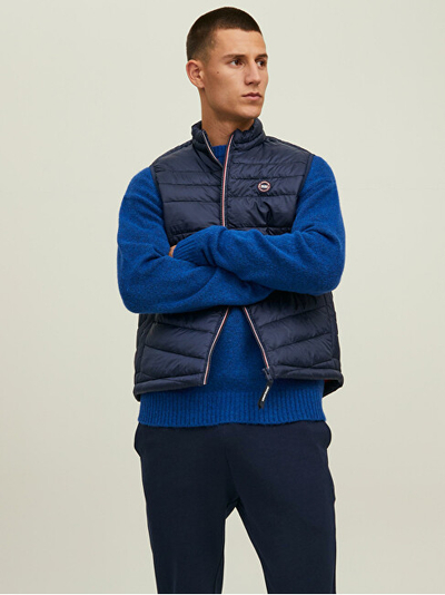 Елек Jack&Jones 12211790 Темно сино сако Детали: КОНТРАСТЕН ПАТЕНТ