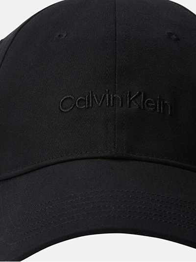 Kapele për meshkuj Calvin Klein, e zezë