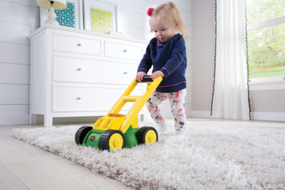 Lodër kositëse bari TOMY John Deere, me zëra, jeshile e verdhë