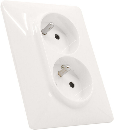 Prizë Legrand 2PxP+T CL Valena Life, e bardhë