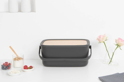 Kuti për ruajtjen e bukës Brabantia Bamboo, 16.3x25.5x39.6cm, e hirtë