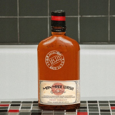 Сет подарок 18.21 Man Made Book of Good Grooming Vol. 11, Man Made Wash 532 ml, паста за коса 56 g, Sweet Tobacco