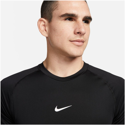 Спортска маица Nike Slim Short Sleeve Top, Dri FIT, за мажи, црна