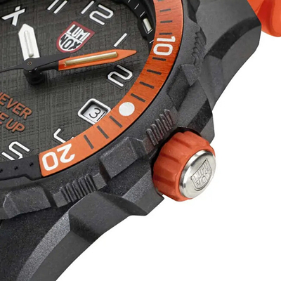 Orë dore Luminox Sea Bear Grylls Survival XB.3729.NGU