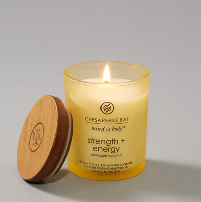 Qiri aromatik Chesapeake Bay Candle Strength & Energy, 96 g, aromë relaksuese, ngjyrë neutrale