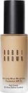 Fondatinë Bobbi Brown Skin Long Wear Weightless SPF 15, Cool Ivory, 30ml
