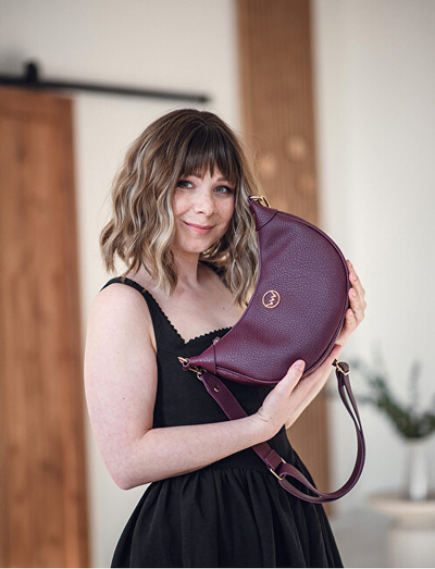 Çantë dore për femra Vuch Nessa Wine Banana Bag, burgundy