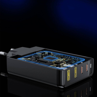 Karikues muri Choetech PD140W GaN, 2x USB C, 2x USB A, i zi