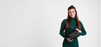 Çantë krahu për femra Vuch Danita Mini, e zezë