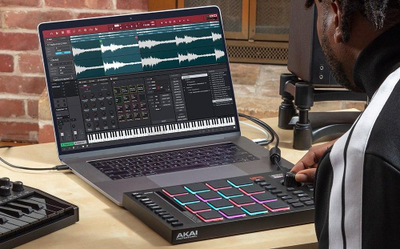 Kontroller MIDI Akai MPC Studio, 16 pade RGB, USB, argjend