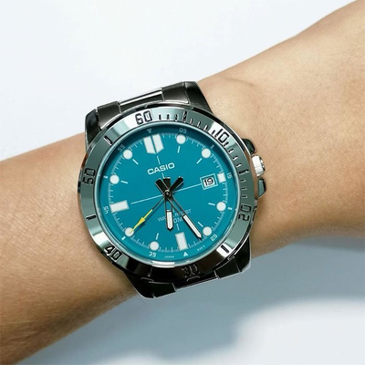 Ora Casio MTP VD01D 3E2V, quartz, çelik inoksi, sedefi blu